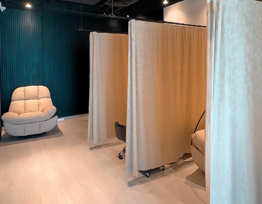 The One Men Foot Care reception area, Abu Dhabi